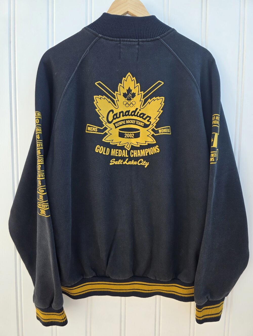 Vintage Roots Canada Salt Lake City Winter Olympics Hockey Zip Up Sweater Large - Picture 6 of 8